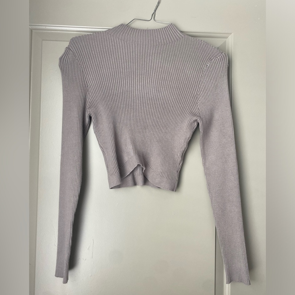 Taupe Cropped Ribbed Mock Neck Top | Size L